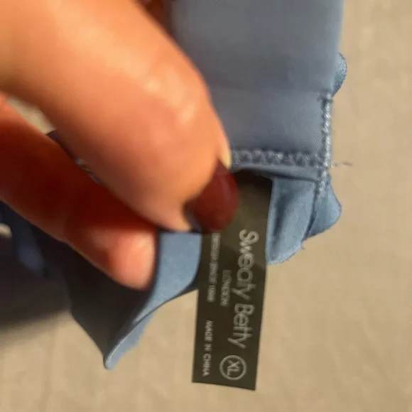 Sweaty Betty large blue bra - Picture 5 of 5